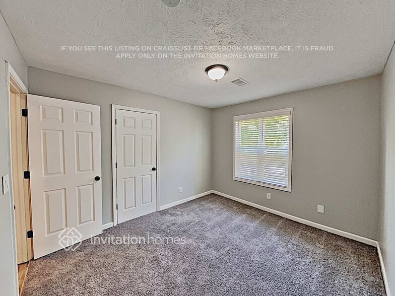 Building Photo - 3209 Meadowlark Ln NW