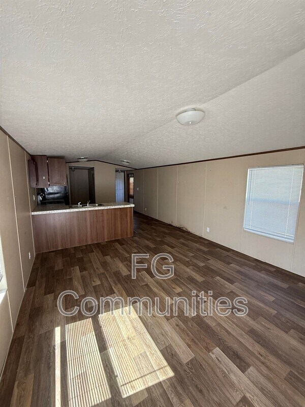 Building Photo - 3160 Dunn St