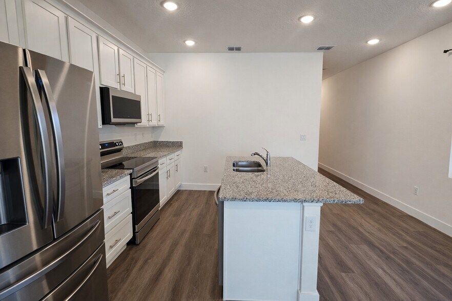 Building Photo - 3609 N 53rd St