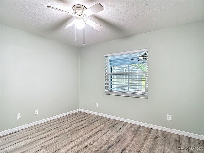 Building Photo - 884 W Massachusetts St