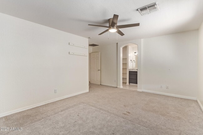 Building Photo - 1609 E Beautiful Ln