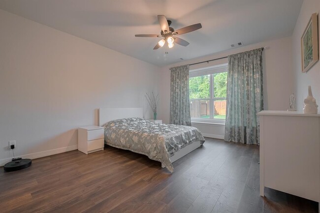 Building Photo - 3114 Calla Lily Trl