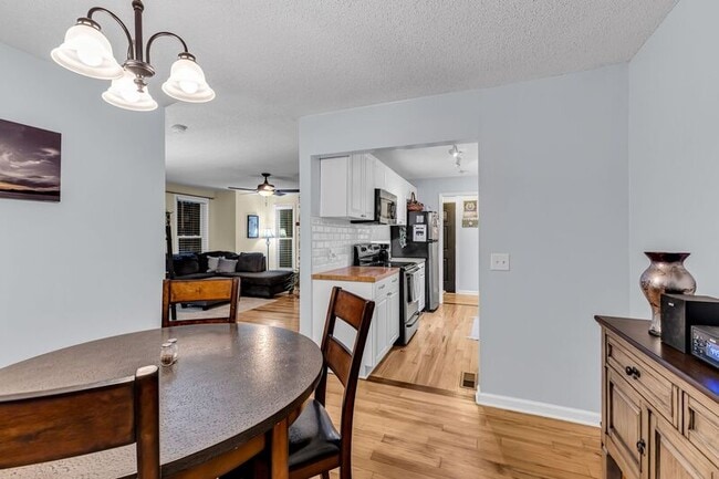 Building Photo - 921 Fitzpatrick Rd