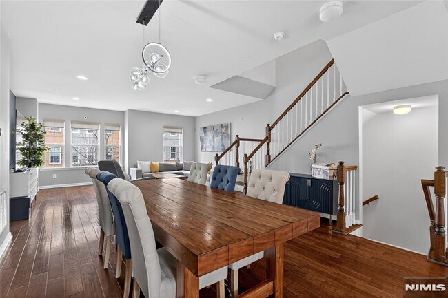 Building Photo - 56 Wesmont Drive