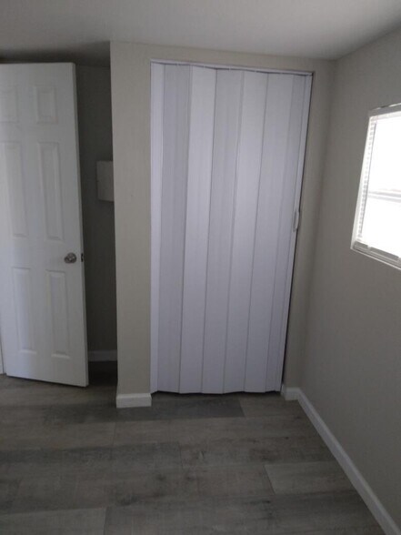 Building Photo - 15101 N 15th St