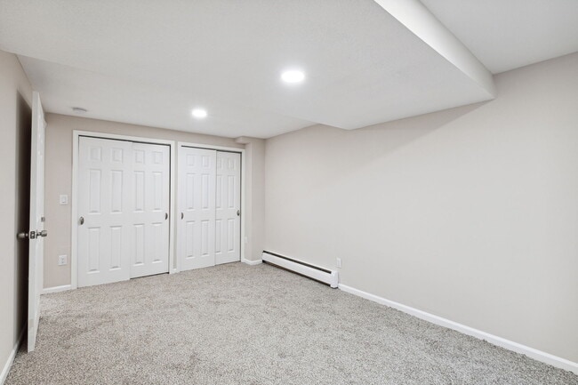 Building Photo - 1033 Bluff Ave E