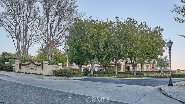 Building Photo - 17 Corte Montena