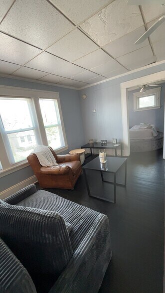 Building Photo - 3454 E 76th St