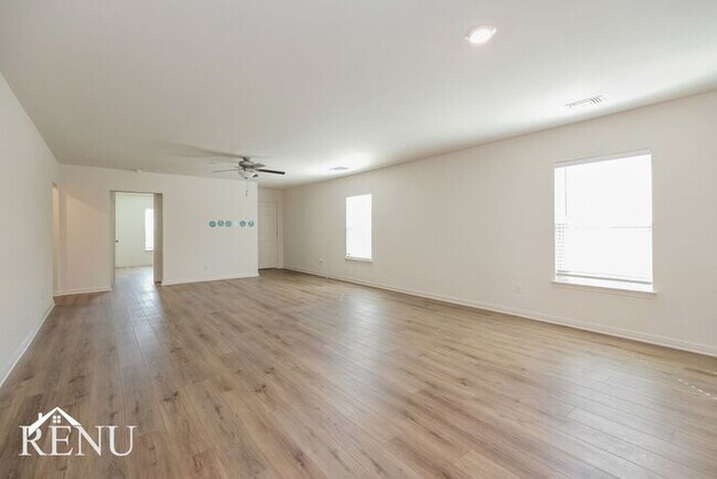 Building Photo - Coming Soon! First Month Free!