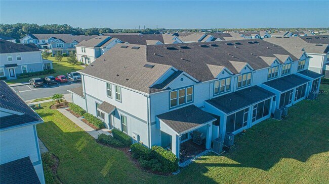 Building Photo - 3851 Plainview Dr