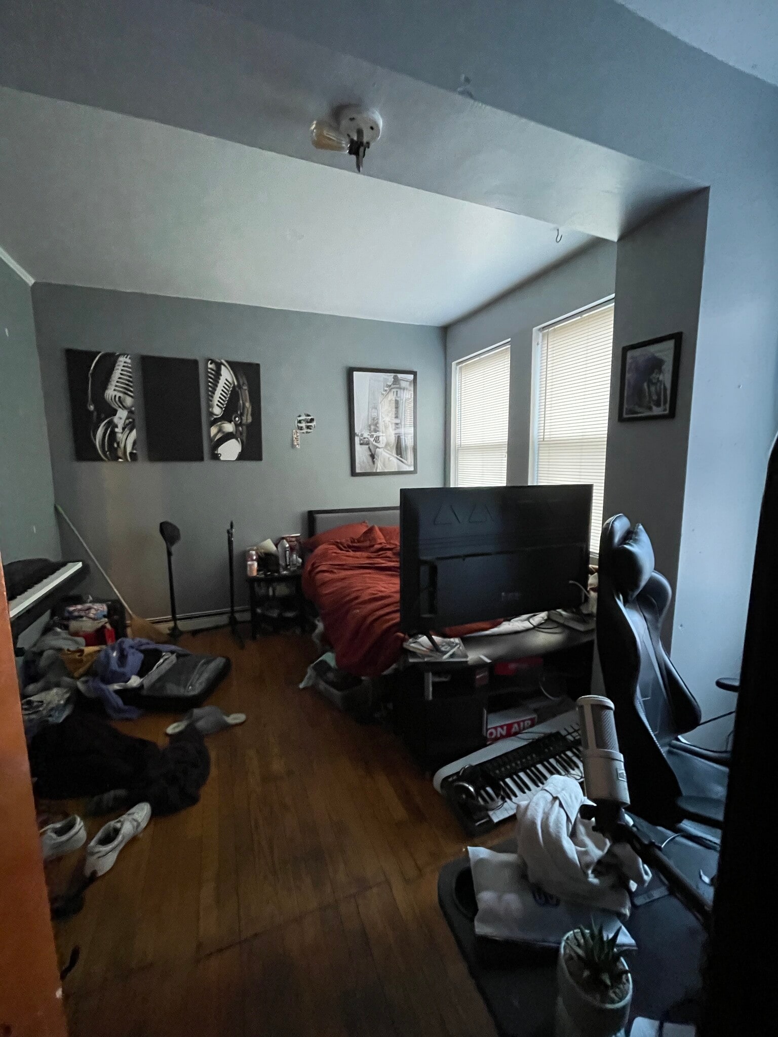 Building Photo - 46 Park Vale Ave