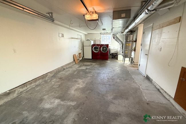 Building Photo - Spacious 3-Bedroom Home in Desirable Neighborhood in South San Francisco
