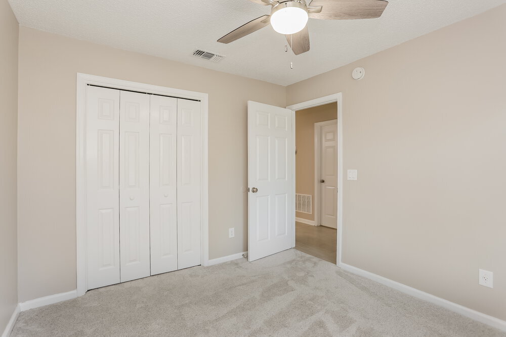 Building Photo - 12639 Ashmore Green Dr N