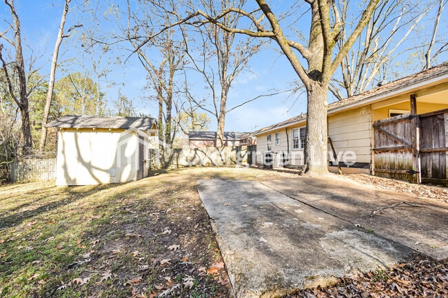 Building Photo - 4247 Trudy St