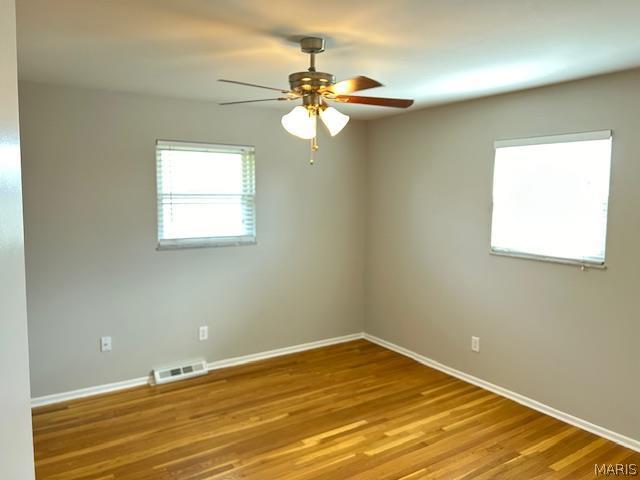 Building Photo - 724 Clarence Dr