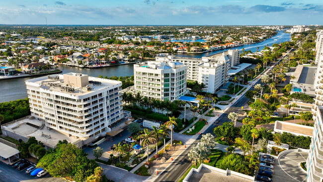 Building Photo - 3215 S Ocean Blvd