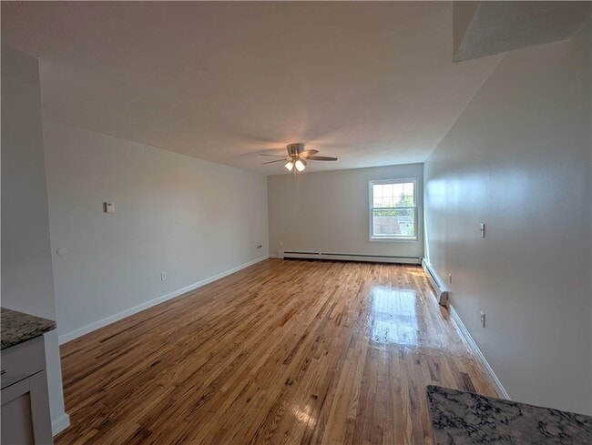 Building Photo - 420 Woodward Rd