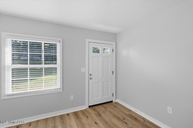 Building Photo - 324 Court St