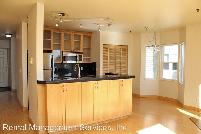 Building Photo - 1 br, 1 bath House - 212 NW Uptown Terrace...