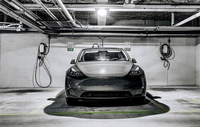 Building Photo - 1074 Peachtree Walk NE