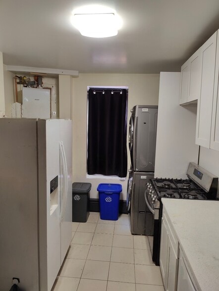 Building Photo - 2128 Newtown Ave