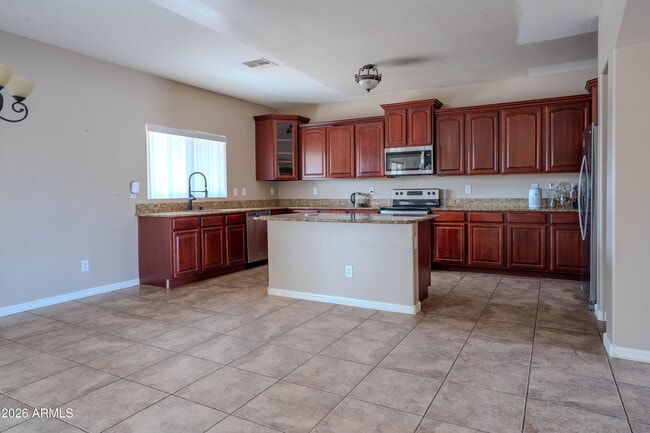 Building Photo - 19396 N Lousandra Dr