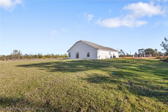 Building Photo - 6151 Monegro St