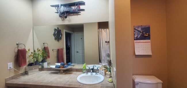 Building Photo - 2 Bedroom Furnished Monterra Condo