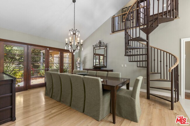 Building Photo - 3265 Mandeville Canyon Rd