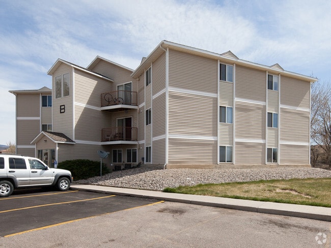 Building Photo - Heatherwood Apartments