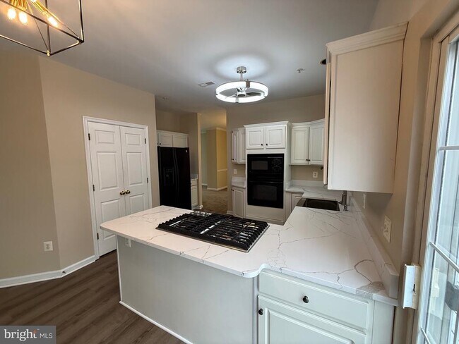 Building Photo - 10106 Garden Valley Ct