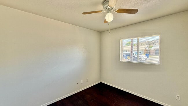 Building Photo - 12602 N 21st Ave