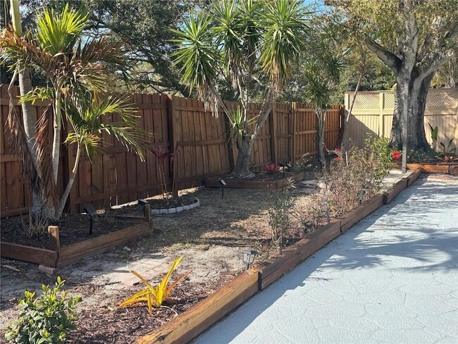 Building Photo - 2226 Fairfield Ave