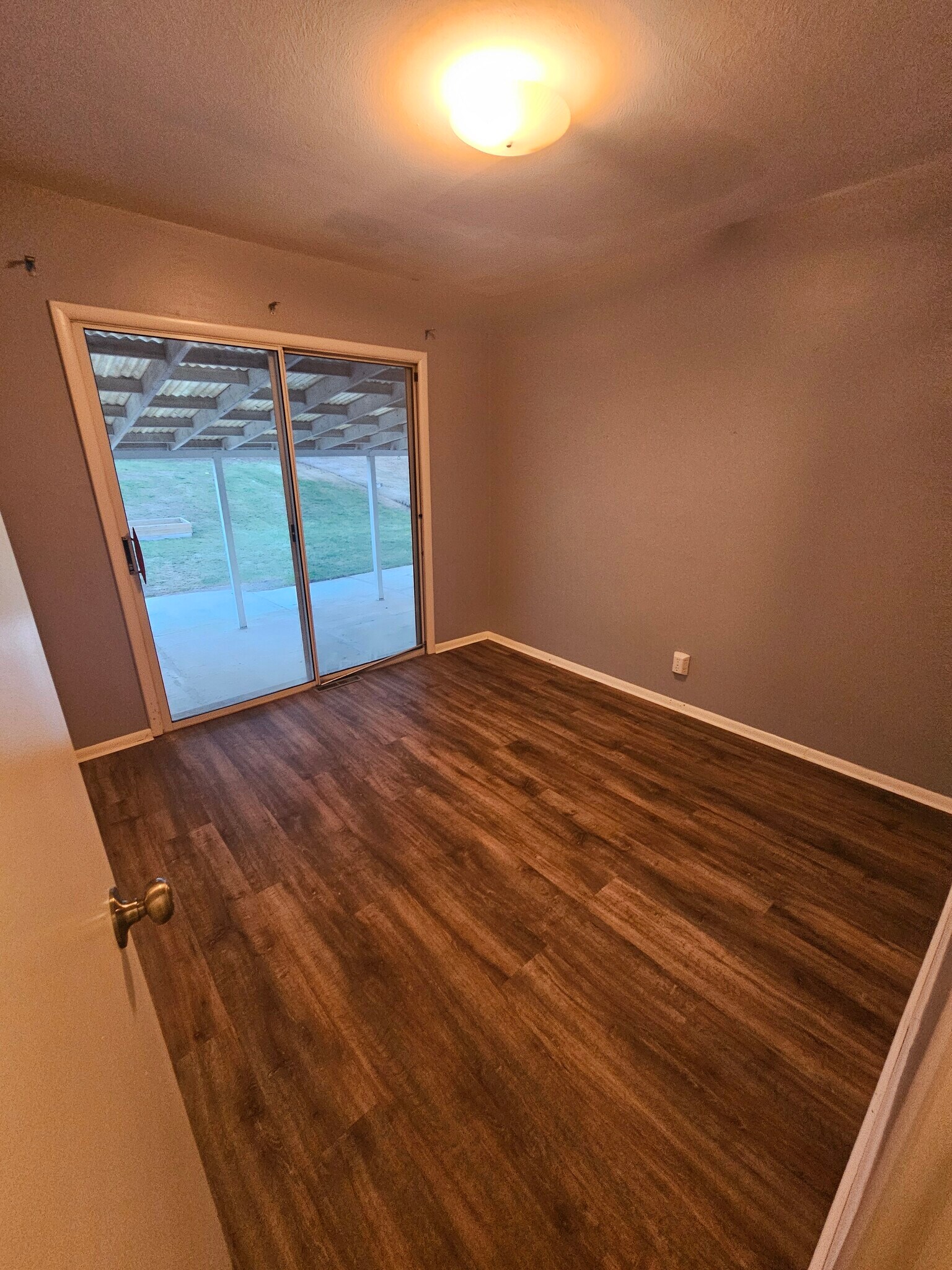 Building Photo - 659 Andrews Rd