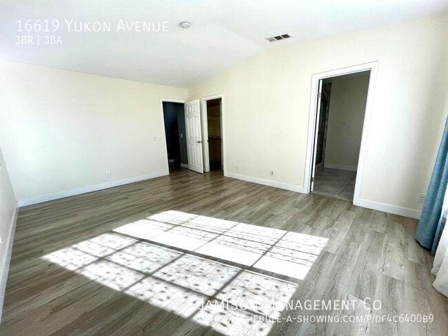 Building Photo - 16619 Yukon Ave