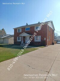 Building Photo - 3462 Ridgecliffe Dr