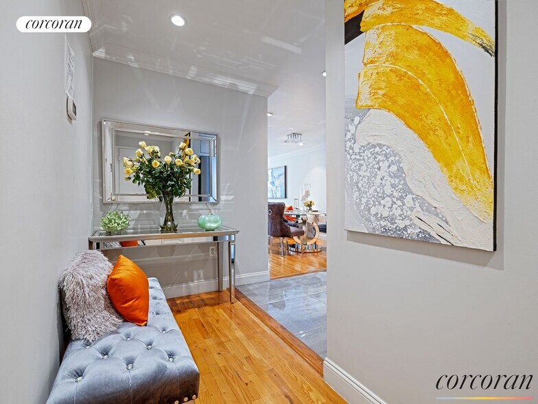 Building Photo - 328A Hart St