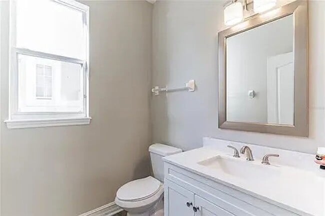 Building Photo - Welcome to this beautiful 3-bedroom, 2.5-bath home in the highly desirable Harmony community