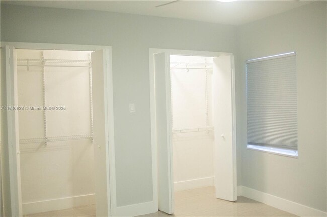 Building Photo - 624 Westward Dr