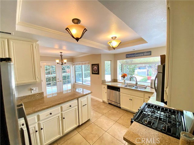 Building Photo - 23201 W Vail Dr