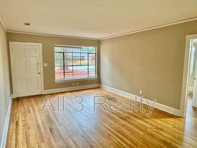 Building Photo - 108 Brantwood Dr