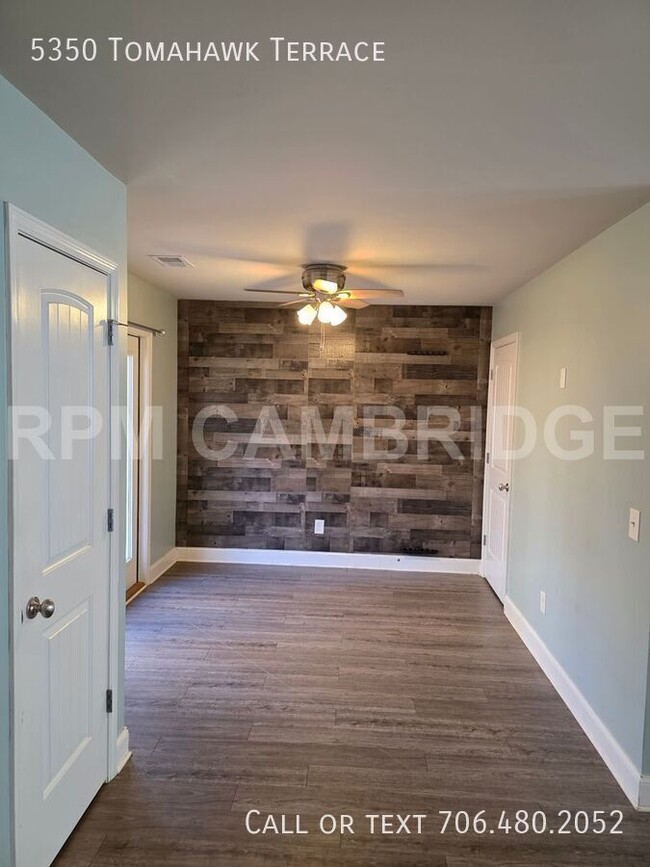 Building Photo - Charming 3 Bed 3Bath Single Family Home Wi...