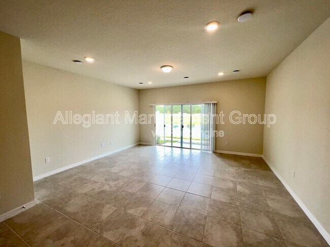 Building Photo - 2600 Bright Jewel St