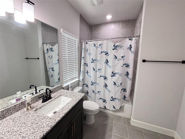 Building Photo - 713 Coppell Ct