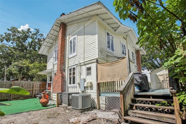 Building Photo - 321 E Orange St