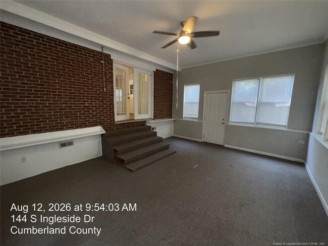 Building Photo - 144 S Ingleside Dr