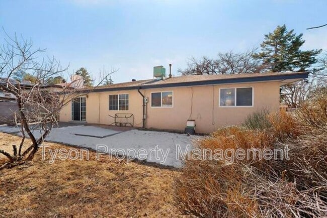 Building Photo - 12241 Woodland Ave NE