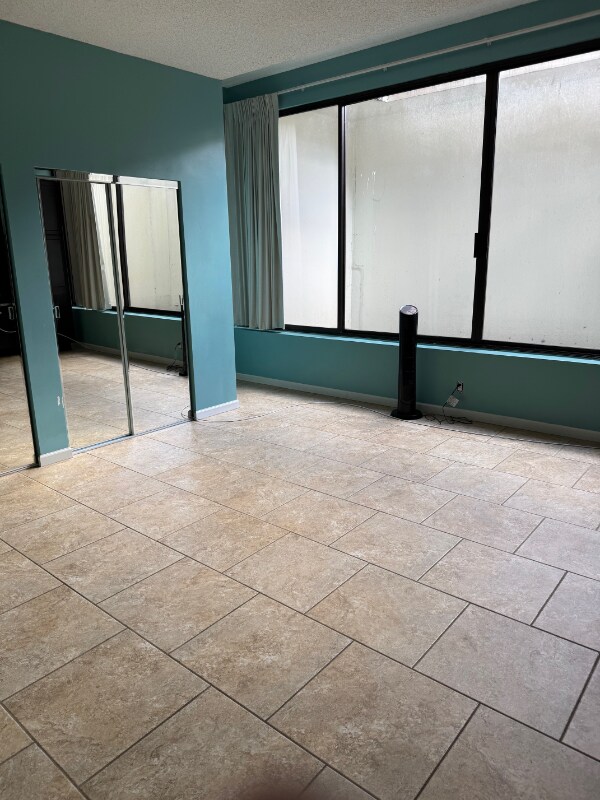 Building Photo - 1088 Bishop St