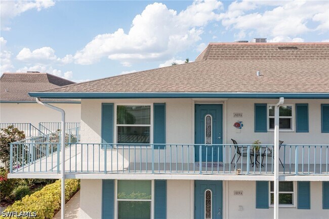 Building Photo - 325 Charlemagne Blvd