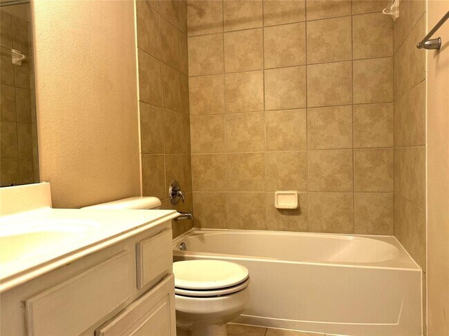 Building Photo - 12419 Blue Spruce Vale Way